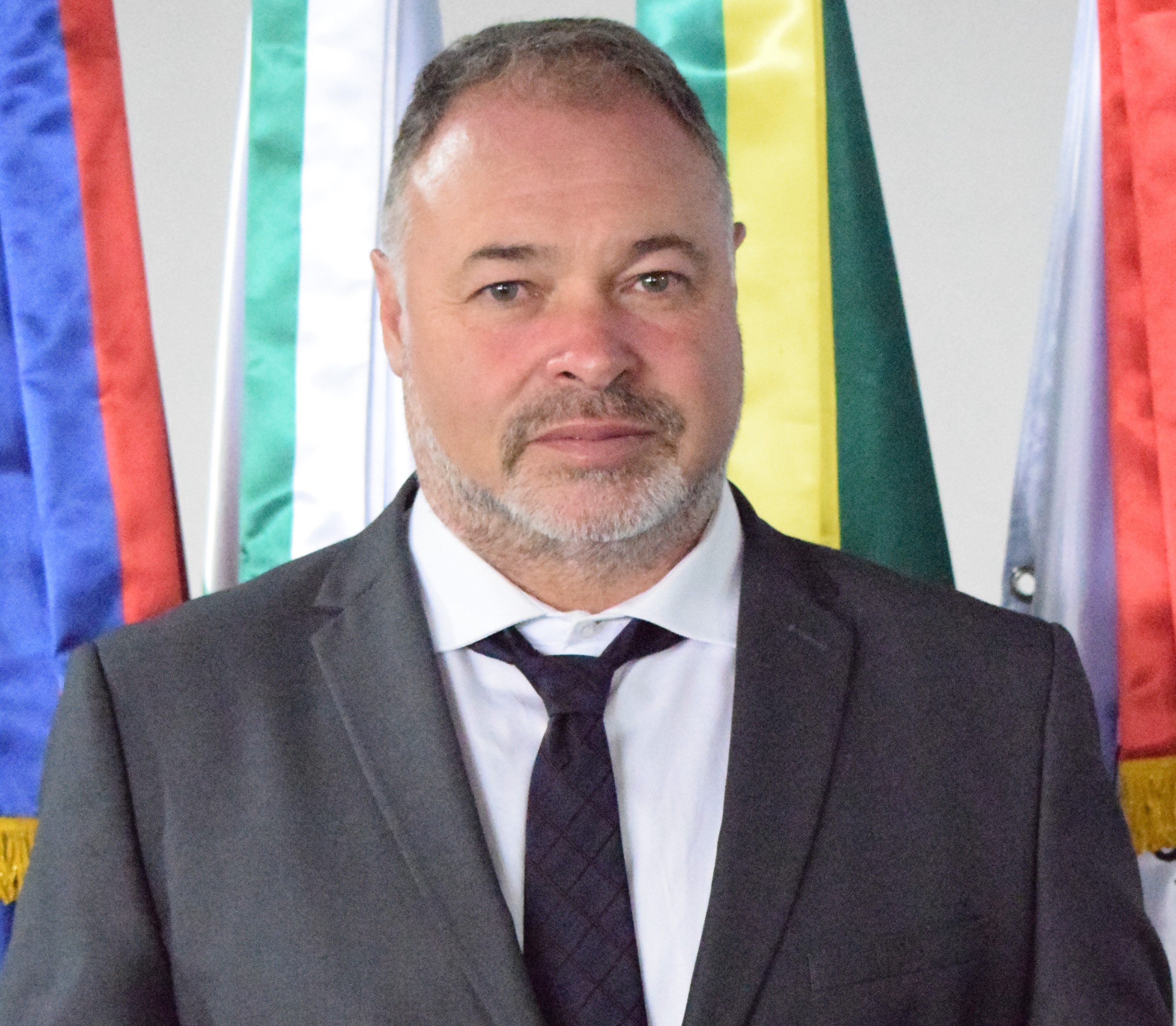 Ademilson Mello 